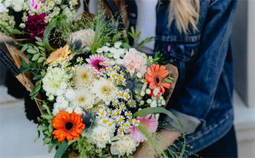 揭秘八字算命合婚的真相与技巧