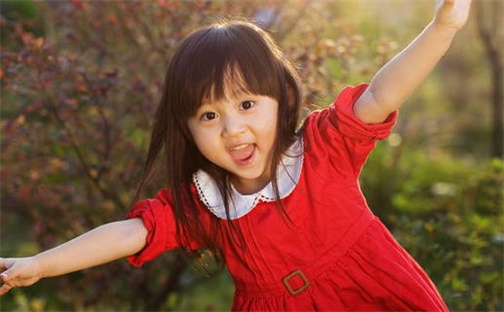 周姓女孩子取名