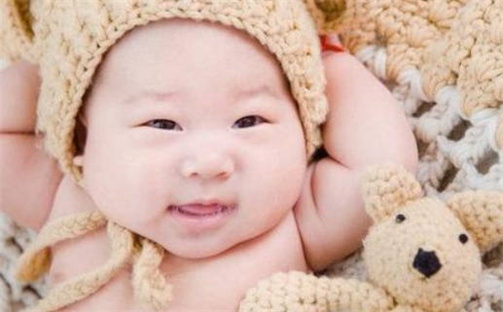 2026.04.20生的吴姓女宝宝取名常见误区与高分名字推荐