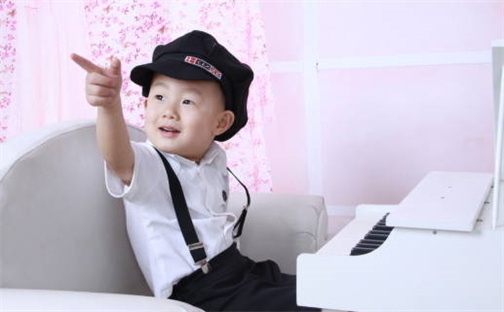 张姓男孩子取名