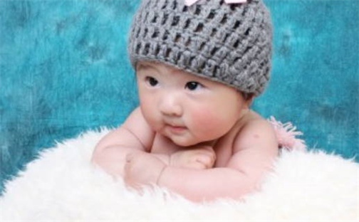 陈姓2026/06/27出生女宝宝起名全攻略：名字推荐与禁忌字分析