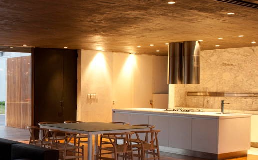 2028年02月03日装修黄历查询